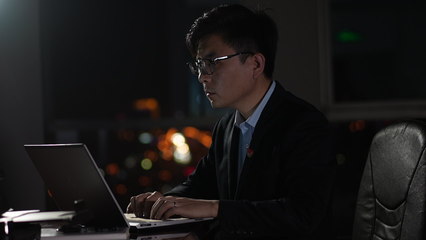 無(wú)私奉獻(xiàn)向黨獻(xiàn)禮——記臨沂移動(dòng)網(wǎng)絡(luò)運(yùn)維條線(xiàn)優(yōu)秀黨員